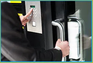 Markham Locksmith Service Markham, IL 708-290-9010 - 9-commercial-door-lock